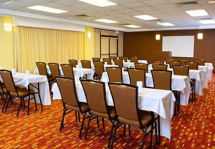 Courtyard By Marriott Scranton Montage Mountain Hotel 3*